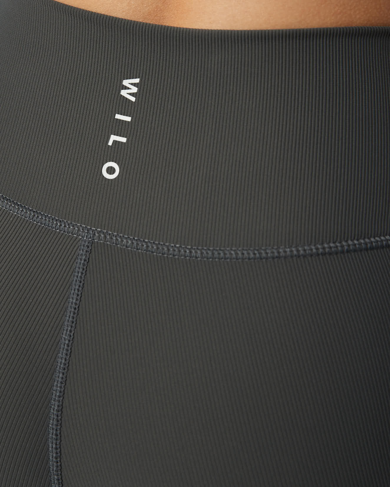 Base Ribbed (Charcoal) 7/8 Legging